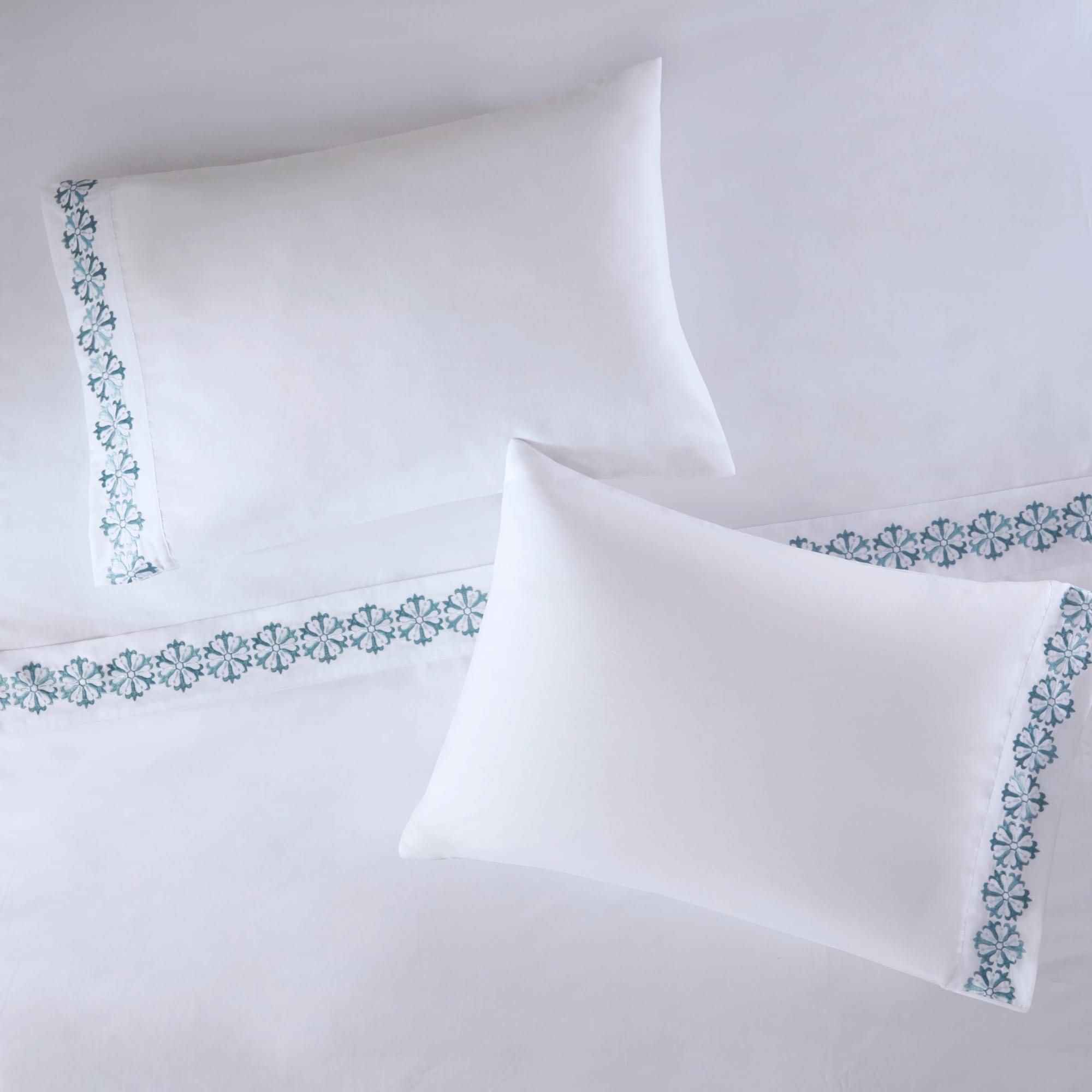 Ensemble de draps 4 pièces en microfibre brodée Madison Park