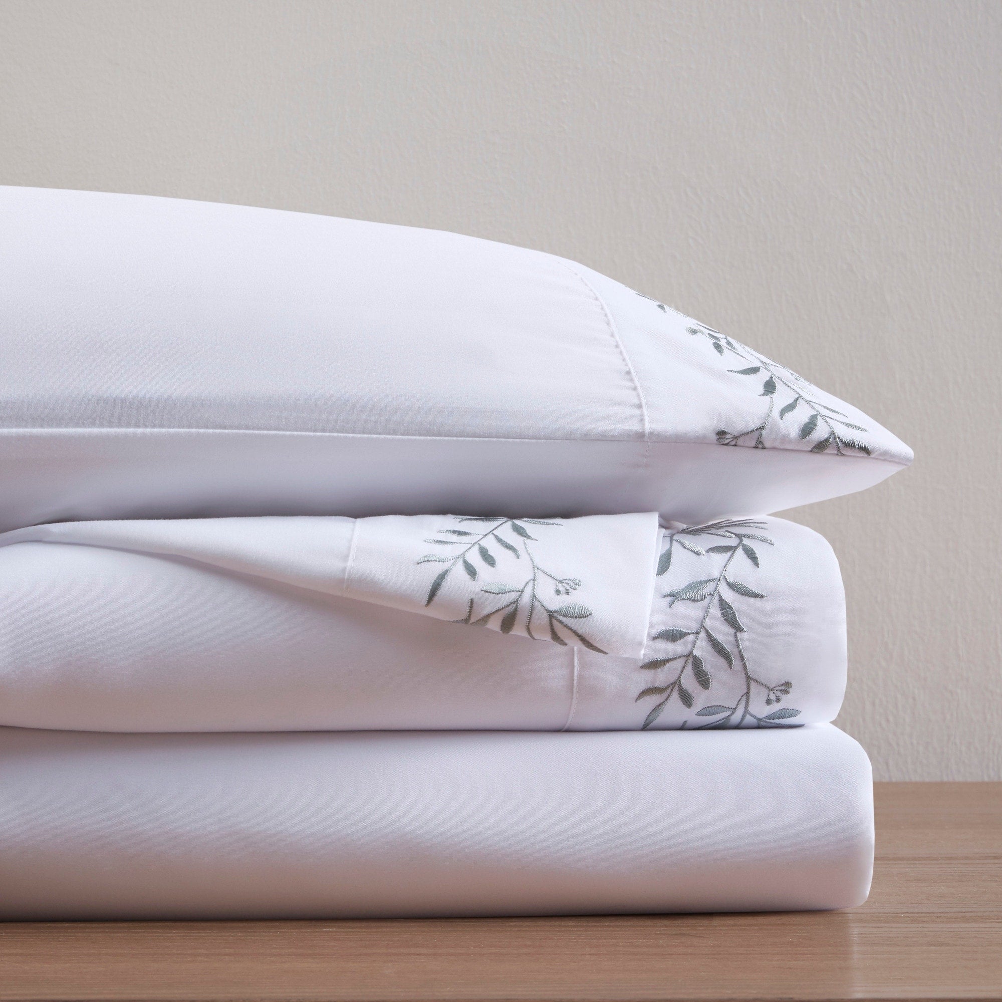 Ensemble de draps 4 pièces en microfibre brodée Madison Park