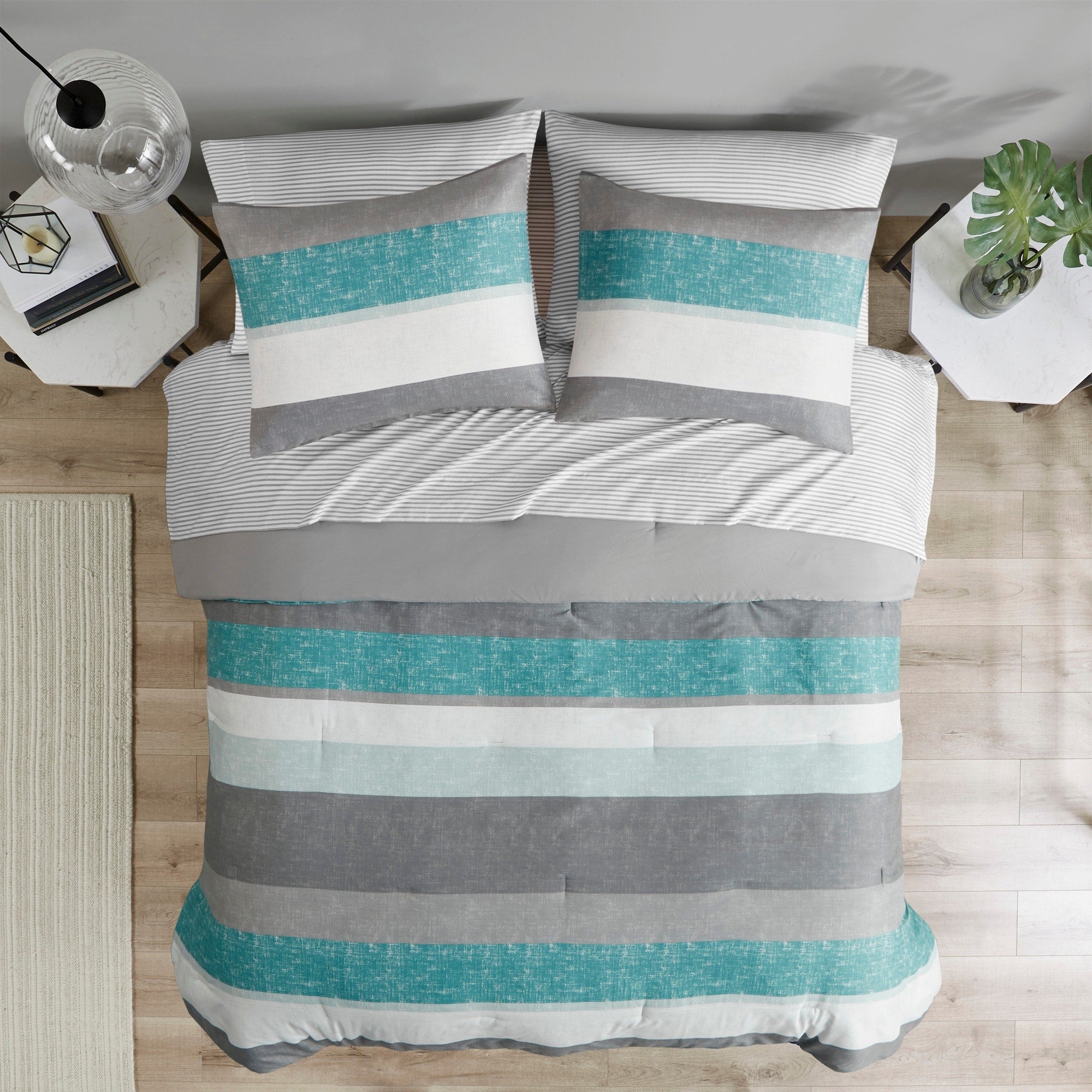 Parure de lit Madison Park Essentials Deacon avec couette et draps