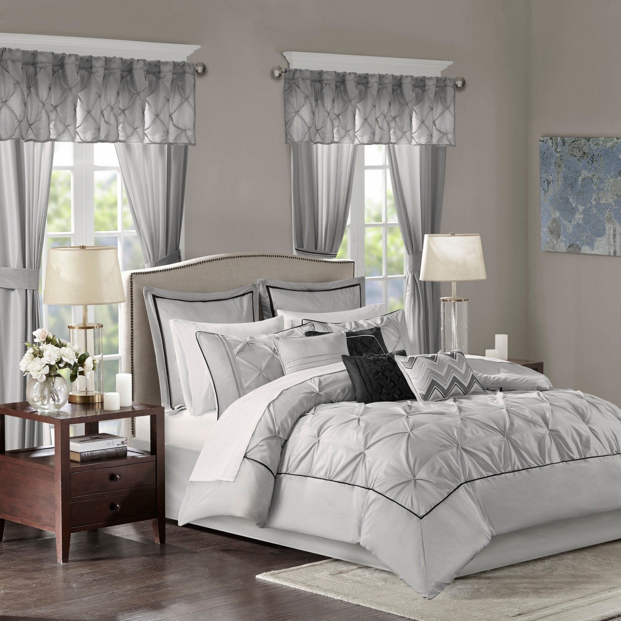 Ensemble de 24 pièces Madison Park Essentials Loretta avec rideaux et draps