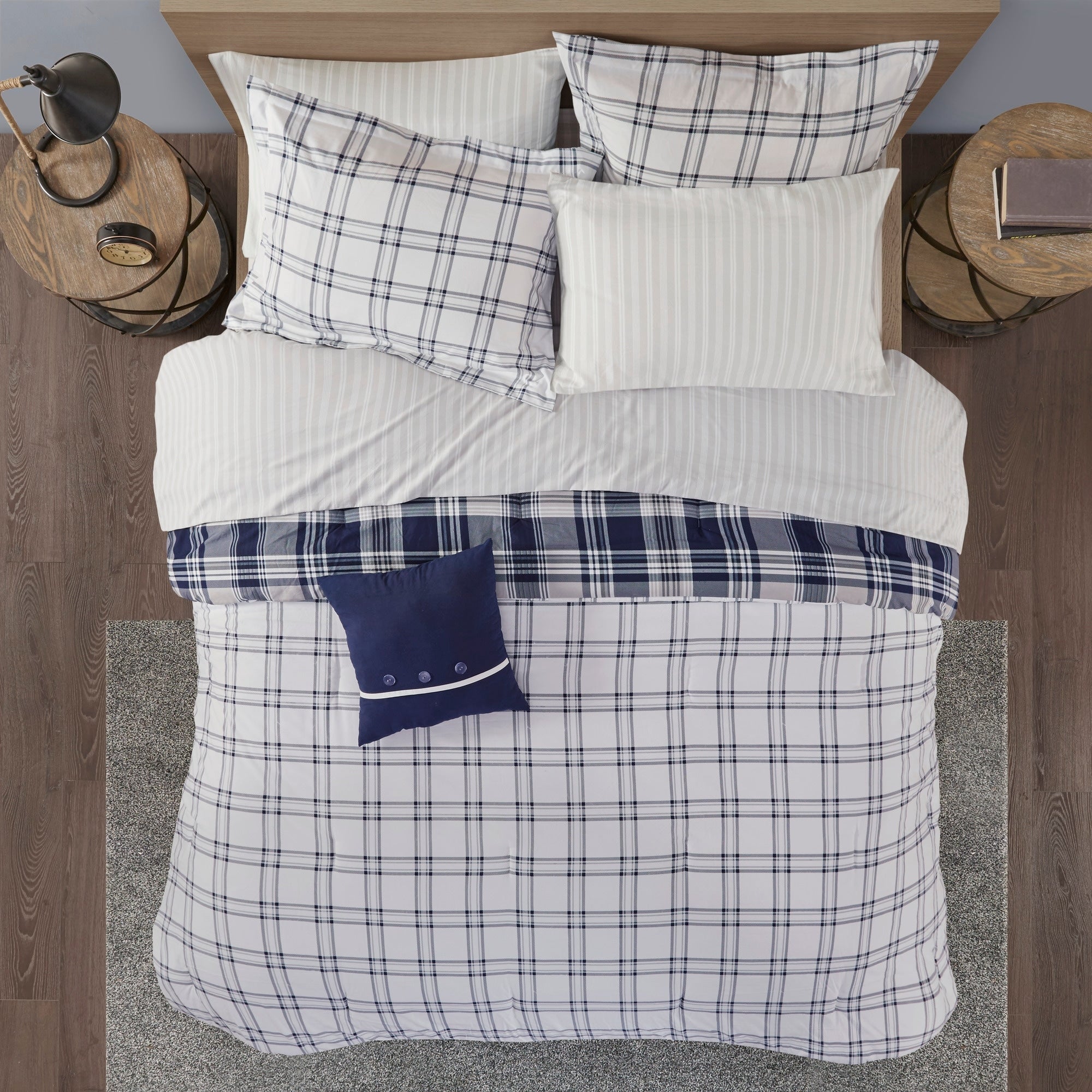Parure de lit réversible Madison Park Essentials Paton bleu marine avec draps