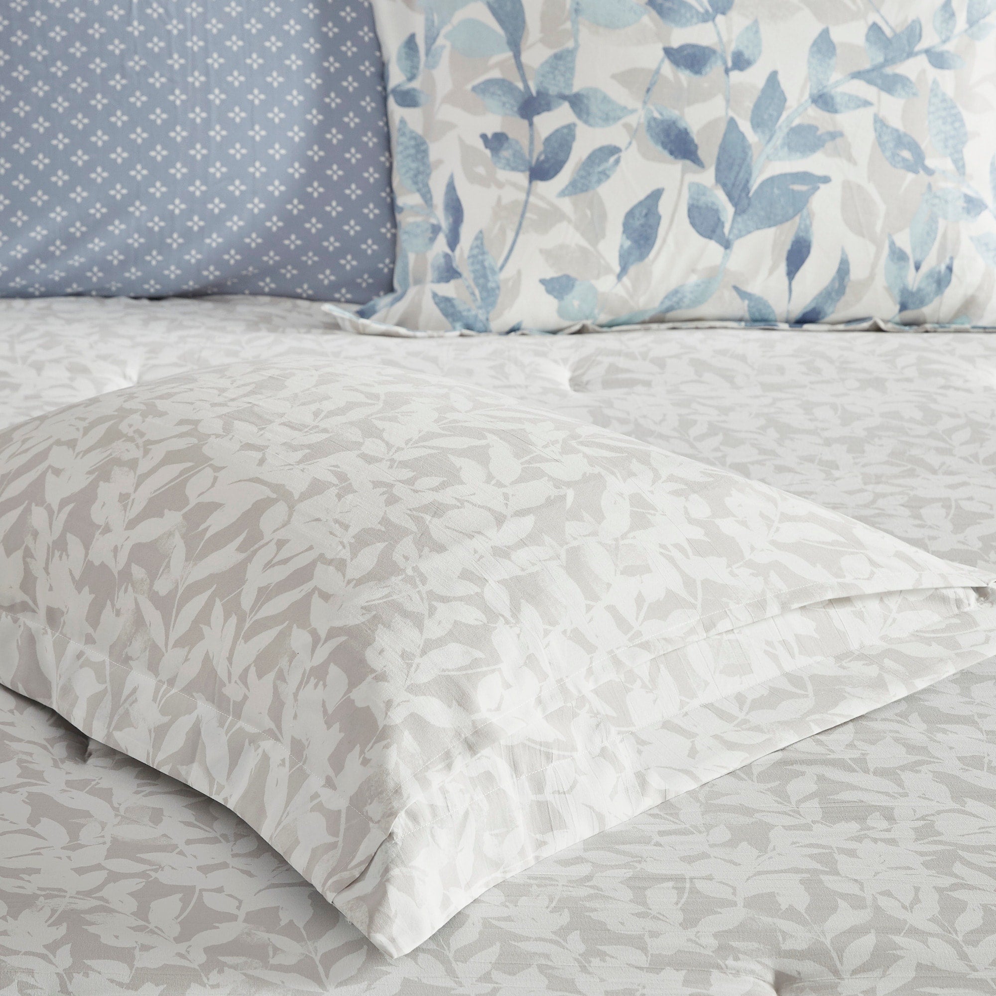 Parure de lit réversible Madison Park Essentials Thelma avec draps
