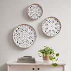 Ensemble de 3 décorations murales en bois sculpté à motif floral blanc vieilli Madison Park Medallion Trio