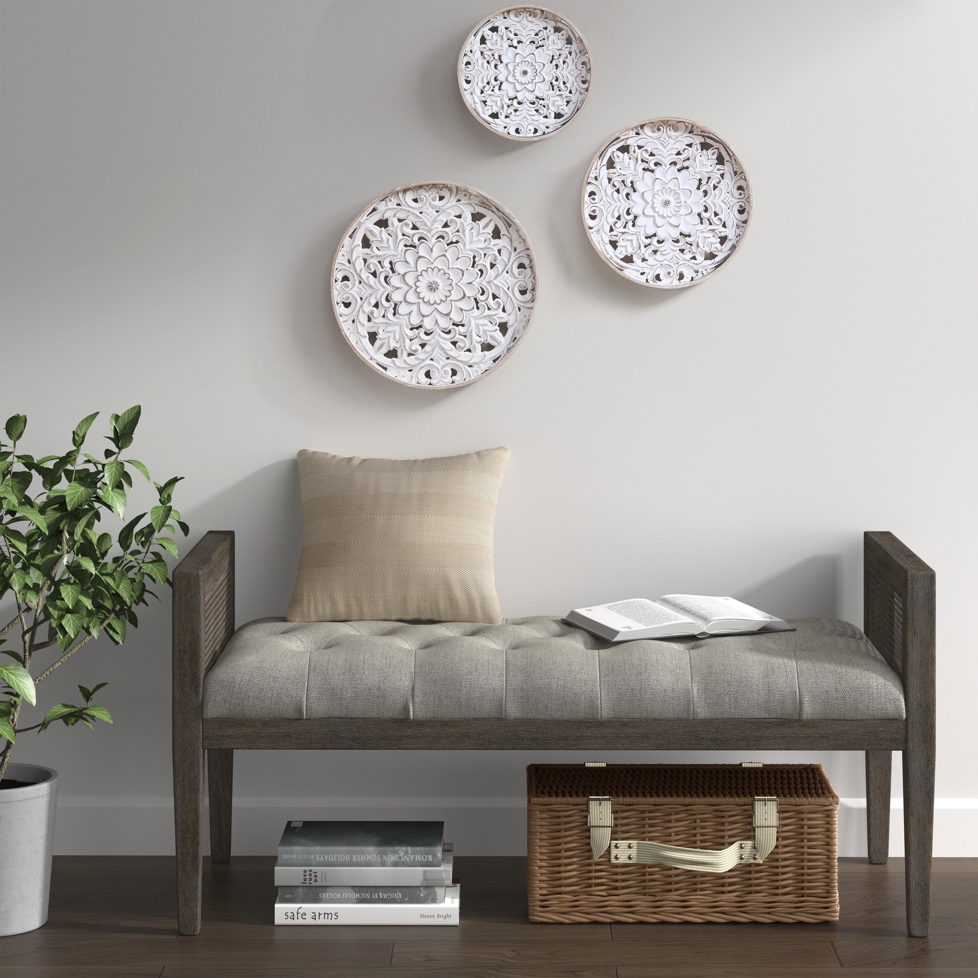 Ensemble de 3 décorations murales en bois sculpté à motif floral blanc vieilli Madison Park Medallion Trio