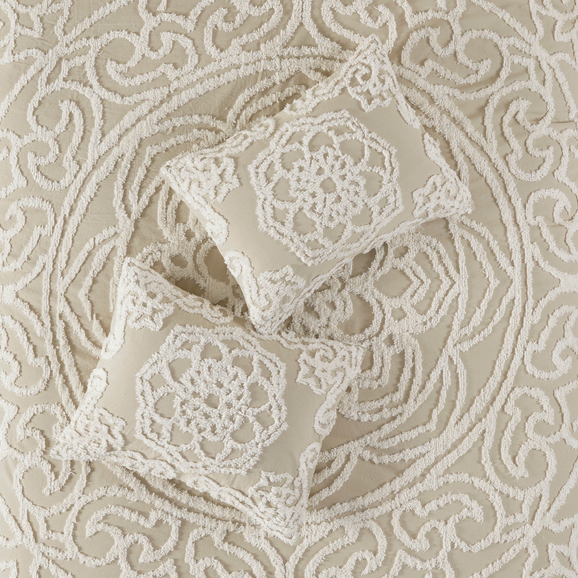 Parure de lit Madison Park Virginia en coton chenille touffeté avec médaillon