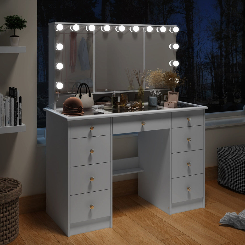 Coiffeuse avec miroir à trois volets et éclairage certifié, plateau en verre