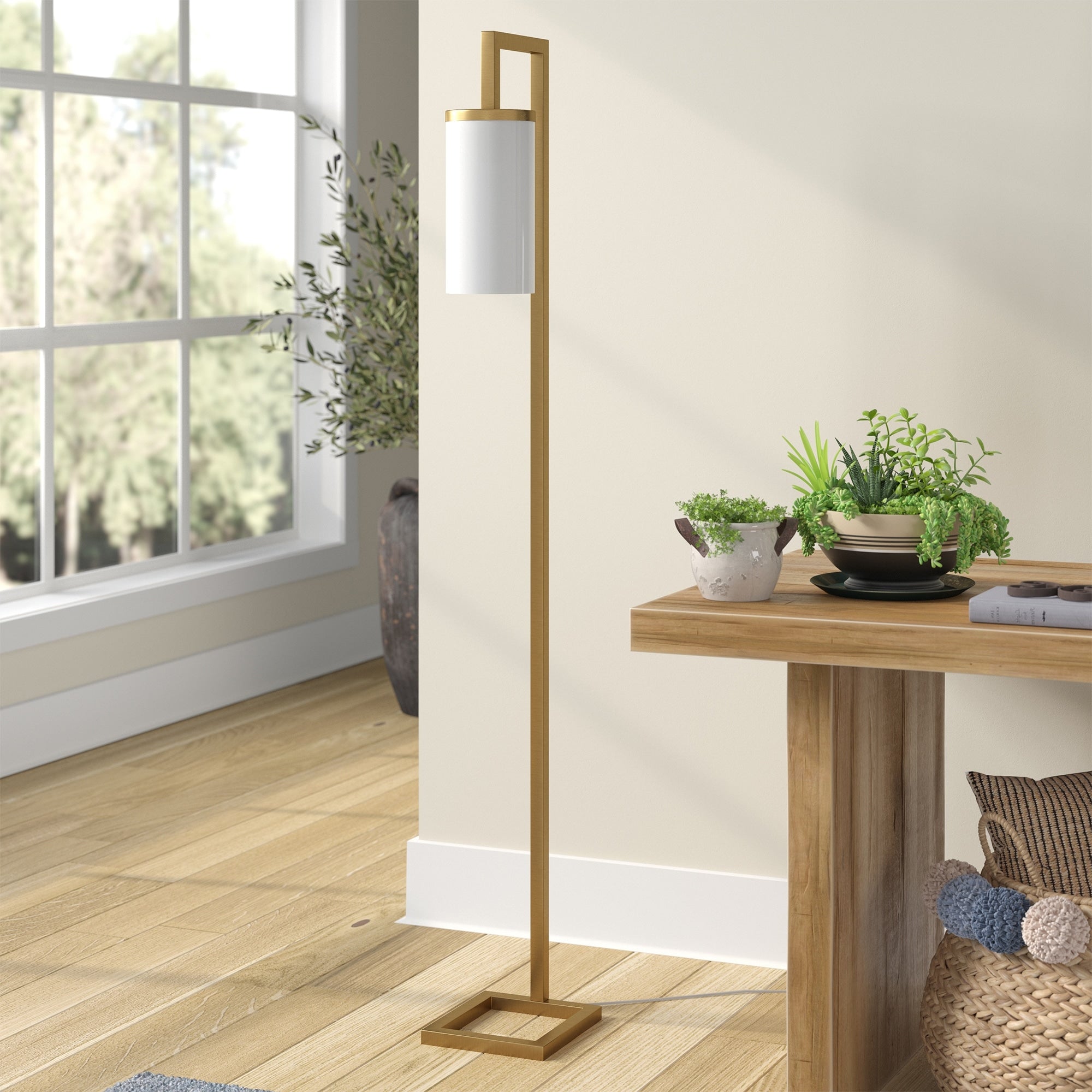 Lampadaire haut Malva 67,75 avec abat-jour en verre - 11 pouces de large
