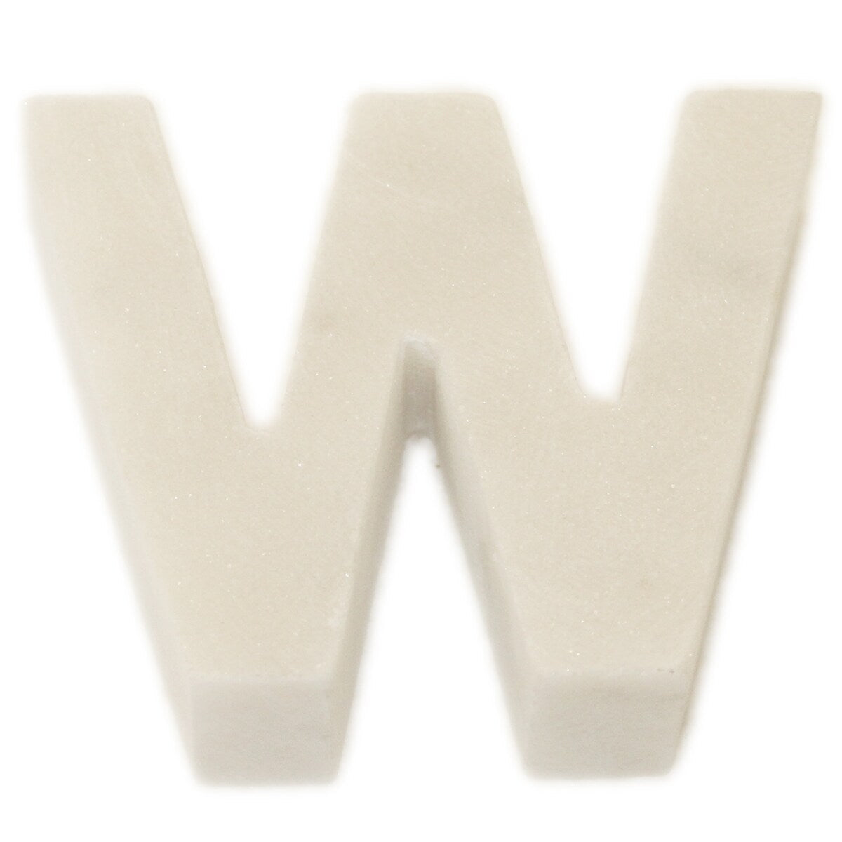 Lettre Helvetica en marbre blanc