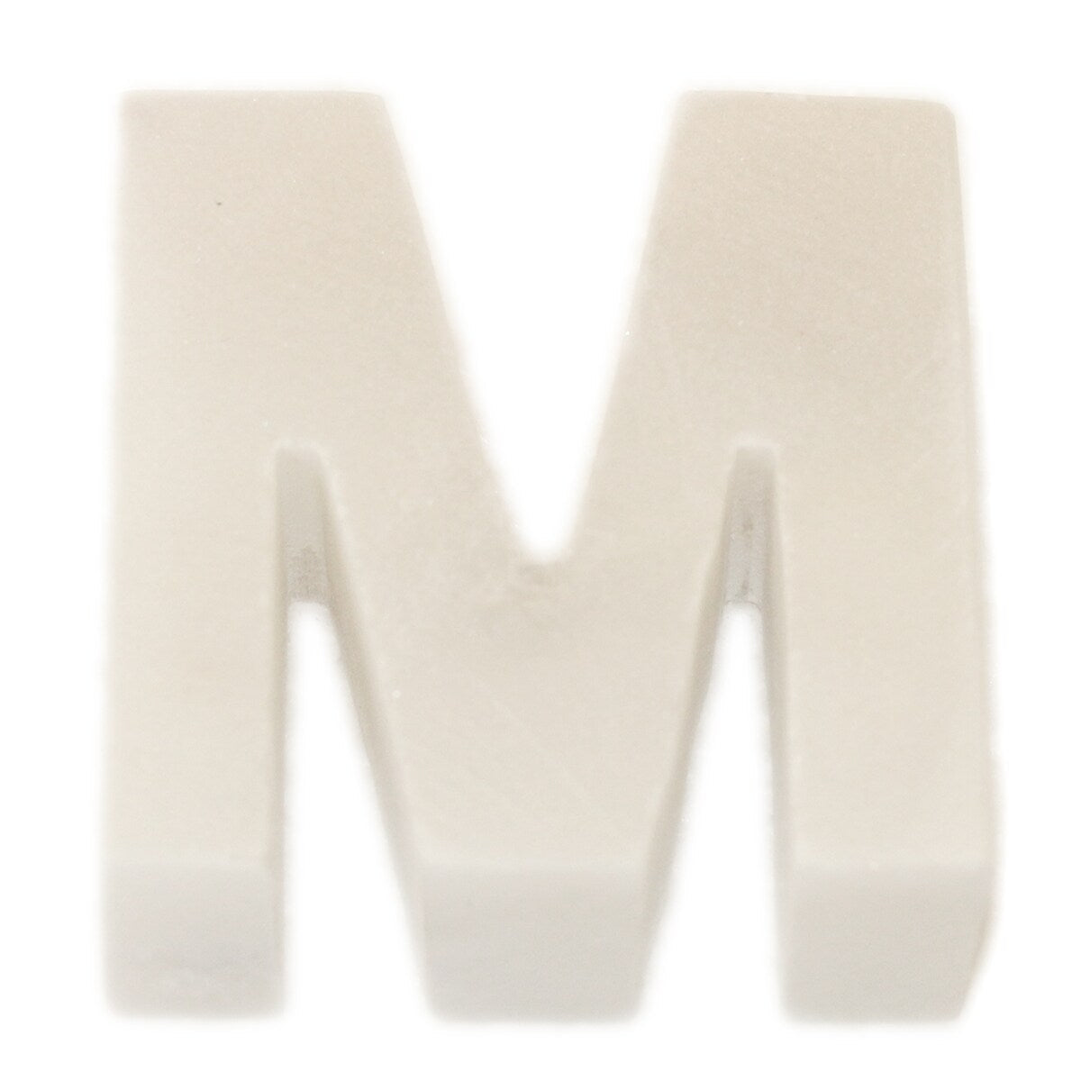 Lettre Helvetica en marbre blanc