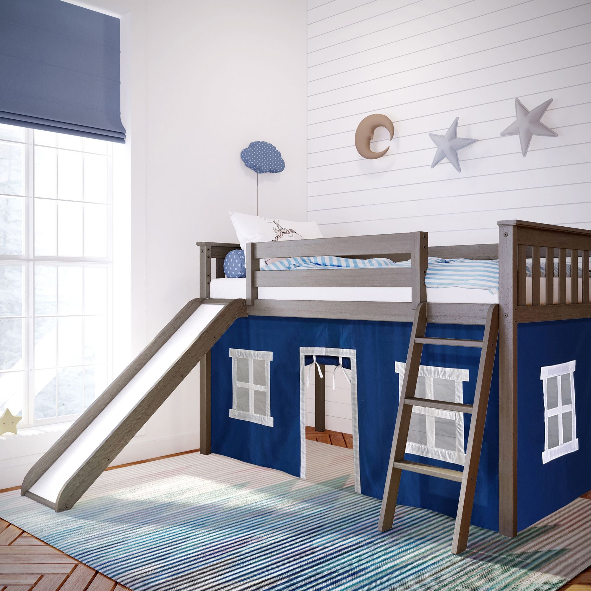 Max et Lily Twin Low Loft avec toboggan et rideaux