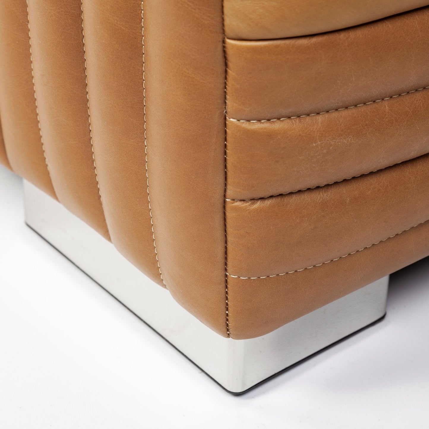Canapé Ricciardo en cuir véritable cognac - 86,6 L x 38,6 l x 26,4 H