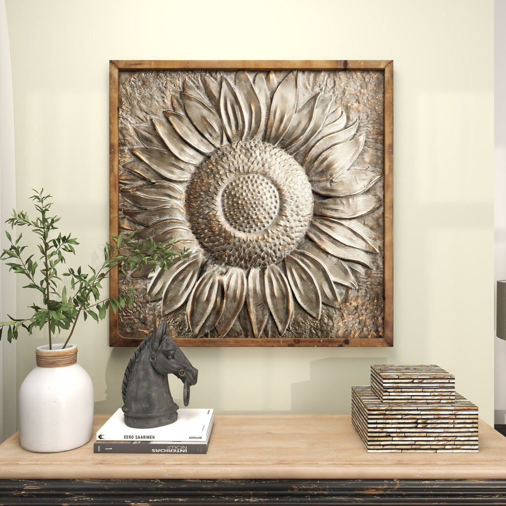 Décoration murale en métal motif tournesol floral avec détails en relief - Gris - Roche River Decor