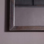 Miroir mural rustique à cadre en métal brun avec vitre décorative - 37,75 H x 23,8 L x 1 P