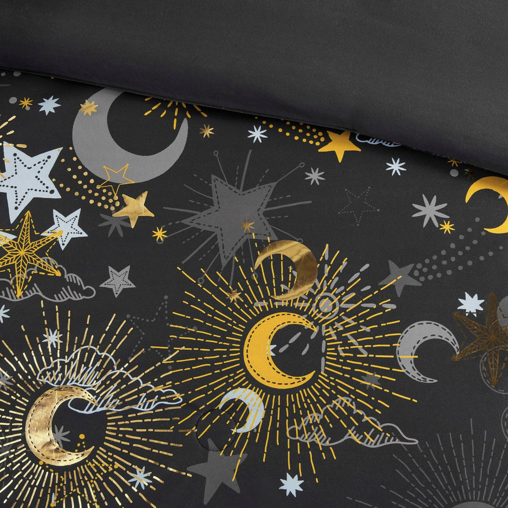 Parure de lit métallique avec coussin décoratif et motif ciel étoilé Ariella pour enfants au design intelligent