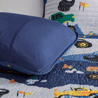 Parure de lit réversible Gavin Monster Truck pour enfants au design intelligent avec coussin décoratif