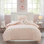 Parure de lit Tanya à pompons et coussin en forme de cœur pour enfants au design intelligent