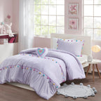 Parure de lit Tanya à pompons et coussin en forme de cœur pour enfants au design intelligent