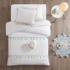 Parure de lit Tanya à pompons et coussin en forme de cœur pour enfants au design intelligent