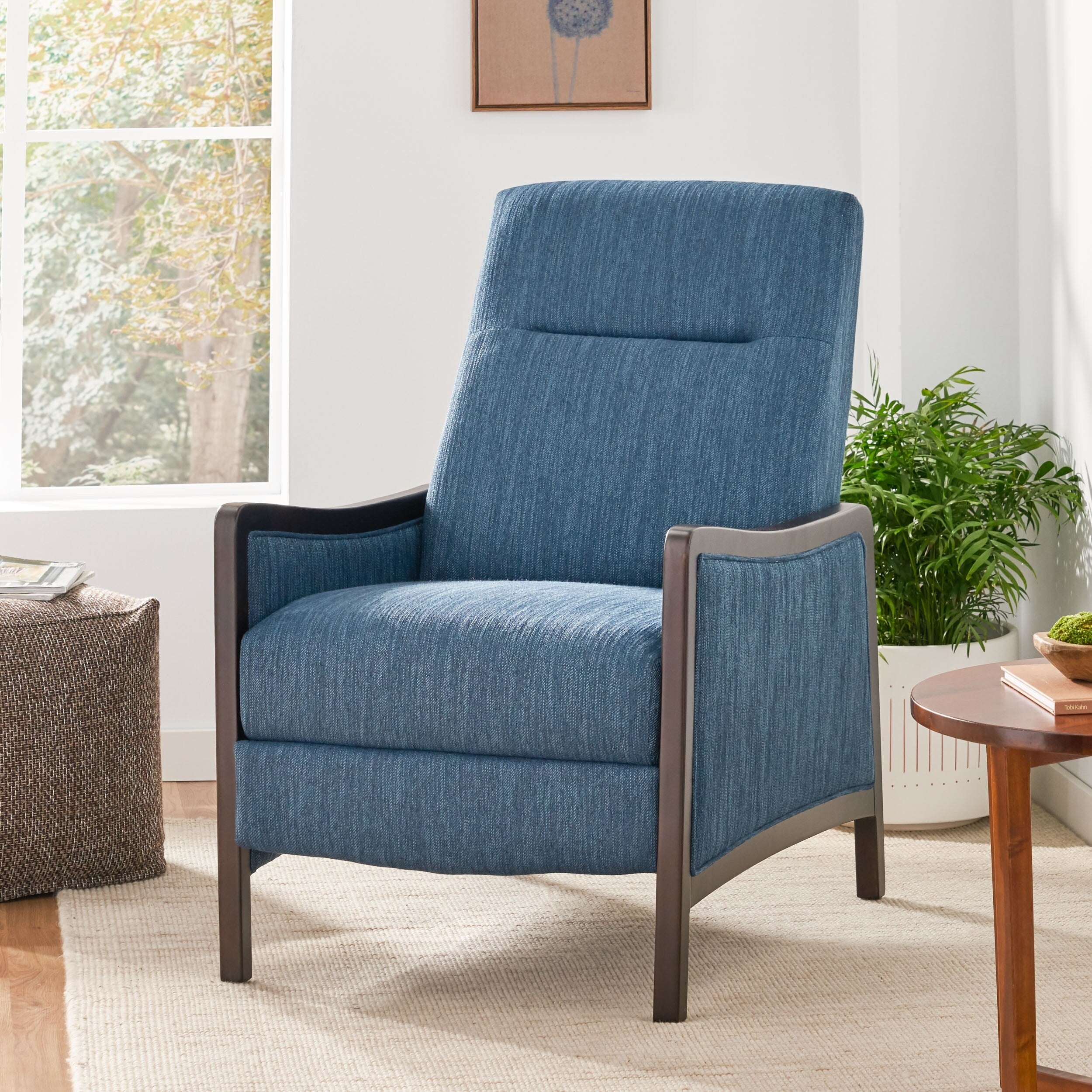 Fauteuil inclinable rembourré du milieu du siècle avec repose-pieds et cadre en bois de bouleau