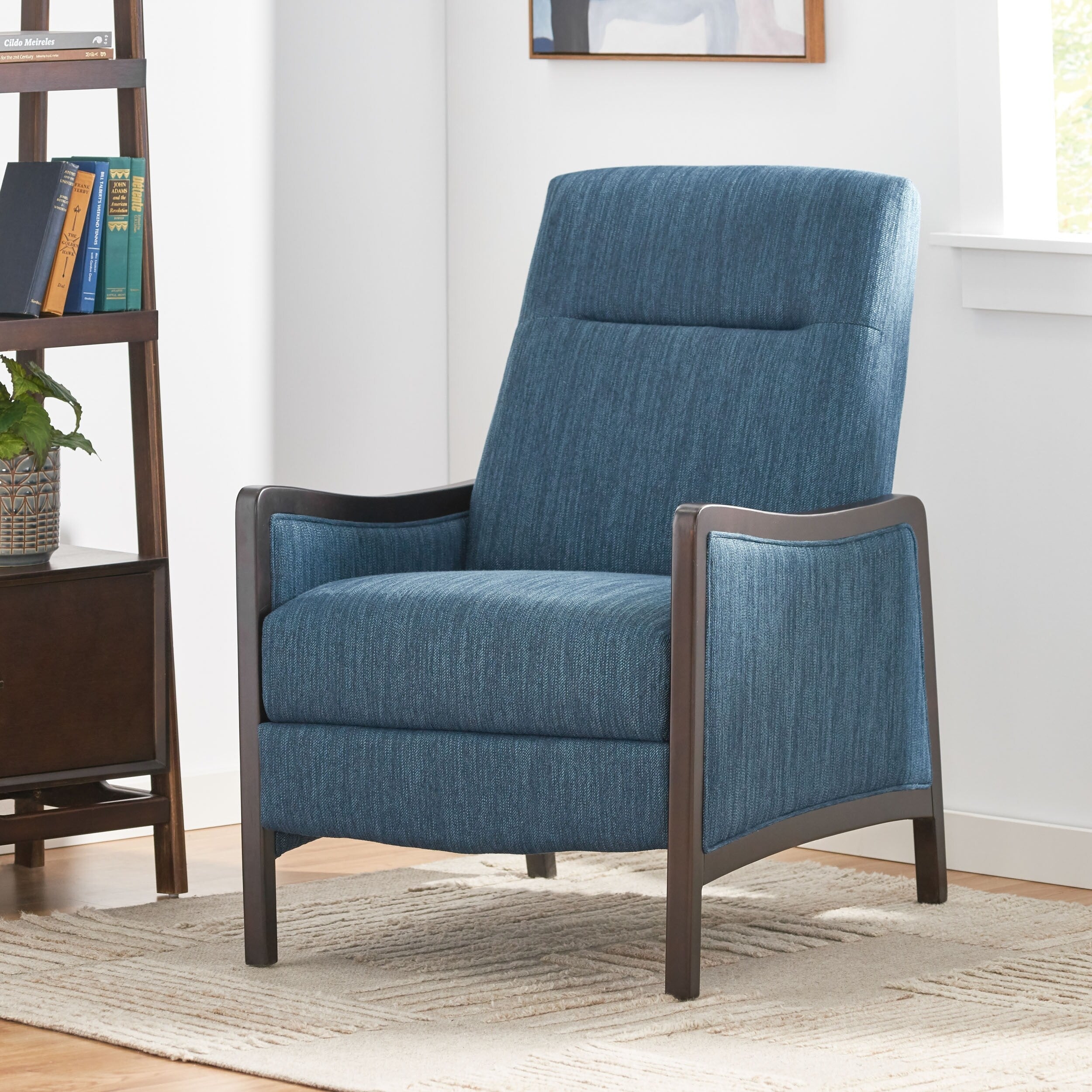 Fauteuil inclinable rembourré du milieu du siècle avec repose-pieds et cadre en bois de bouleau