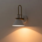 Applique murale conique moderne du milieu du siècle à 1 ampoule - Lampe de chambre 7 pouces