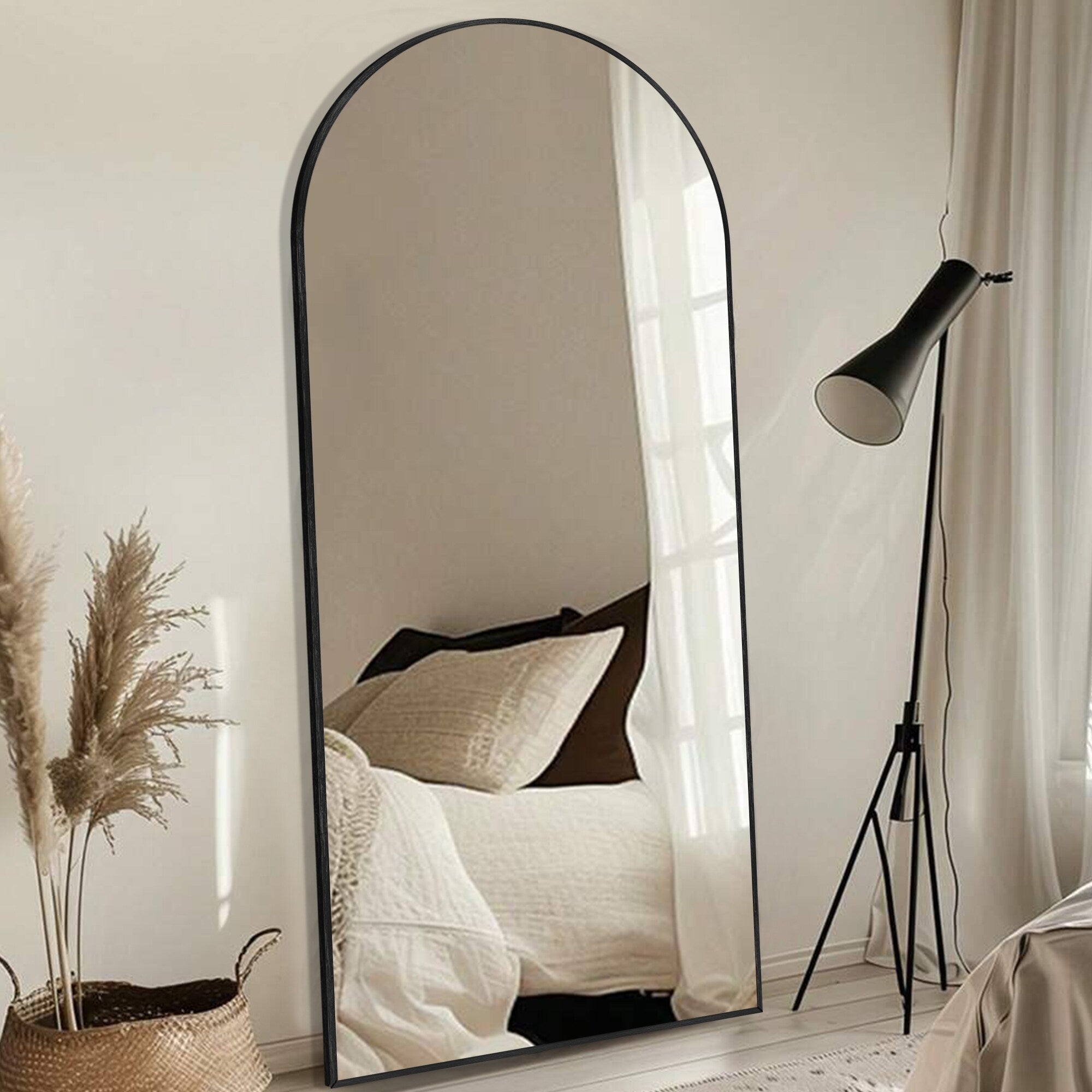 Miroir de sol moderne arqué en alliage d'aluminium sur toute la longueur