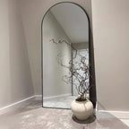 Miroir de sol moderne arqué en alliage d'aluminium sur toute la longueur