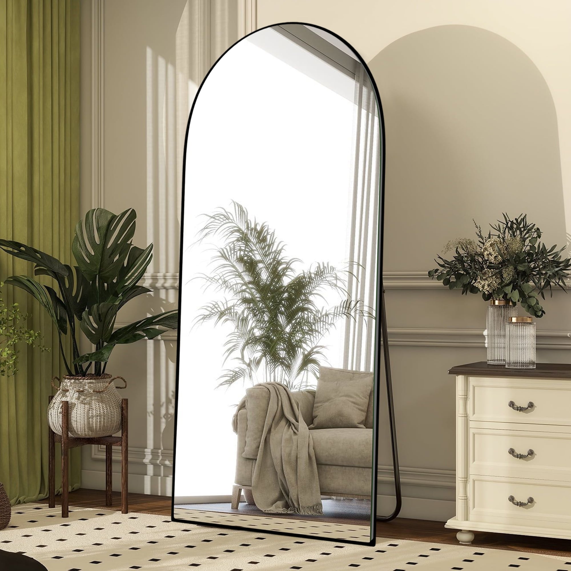 Miroir sur pied en bois moderne et arqué sur toute la longueur