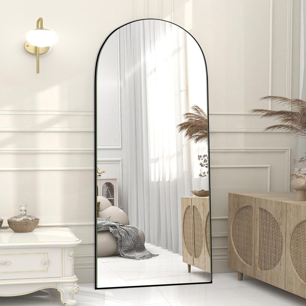 Miroir sur pied en bois moderne et arqué sur toute la longueur