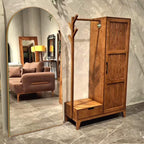 Miroir sur pied en bois moderne et arqué sur toute la longueur