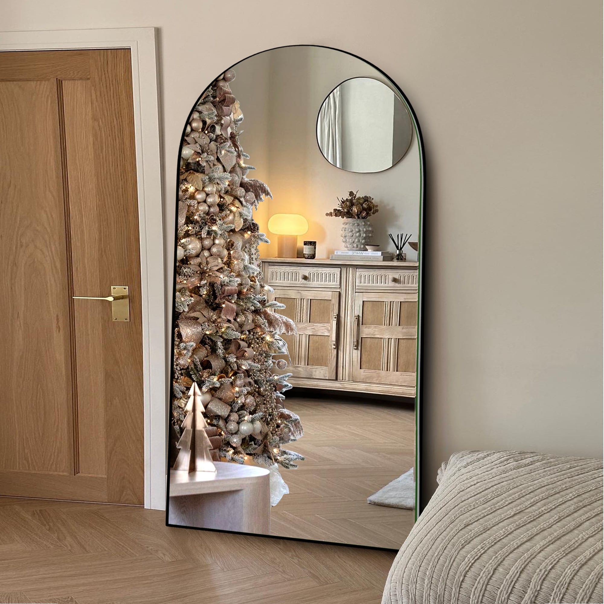 Miroir sur pied en bois moderne et arqué sur toute la longueur