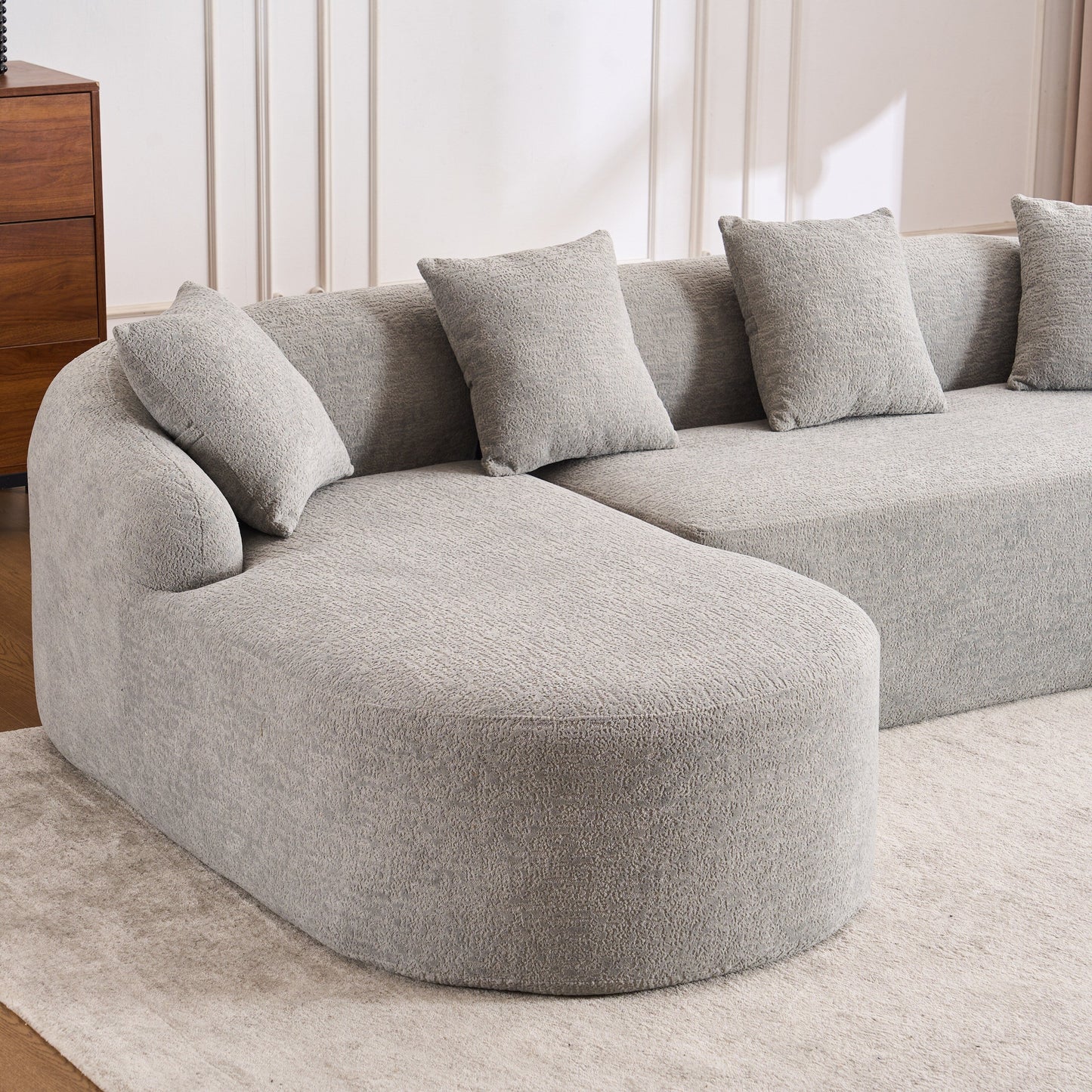 Canapé modulaire moderne en forme de L en chenille avec méridienne incurvée et 4 coussins pour le salon