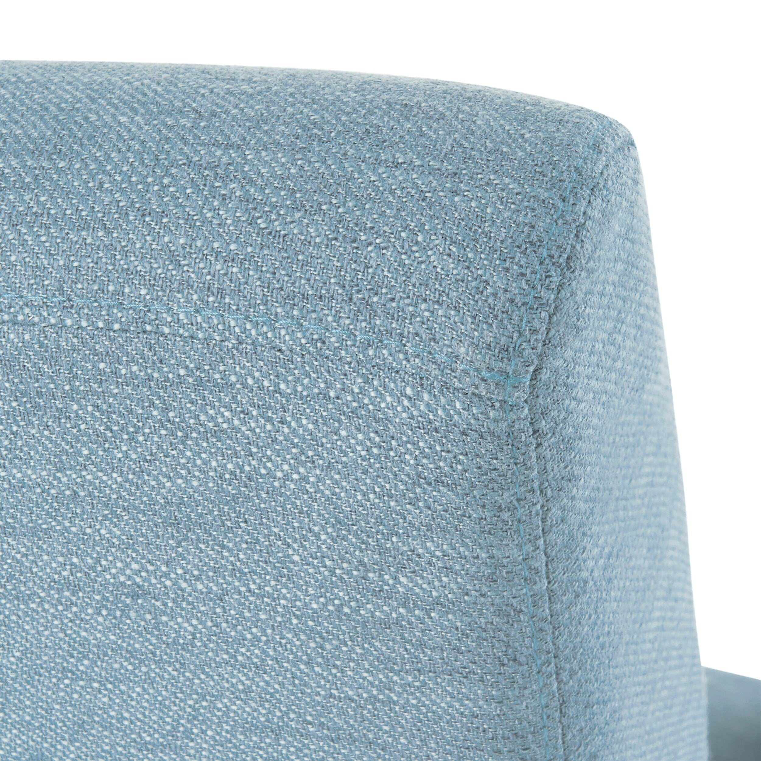 Fauteuil inclinable moderne en tissu avec repose-pieds, détails cloutés et pieds en bois de bouleau