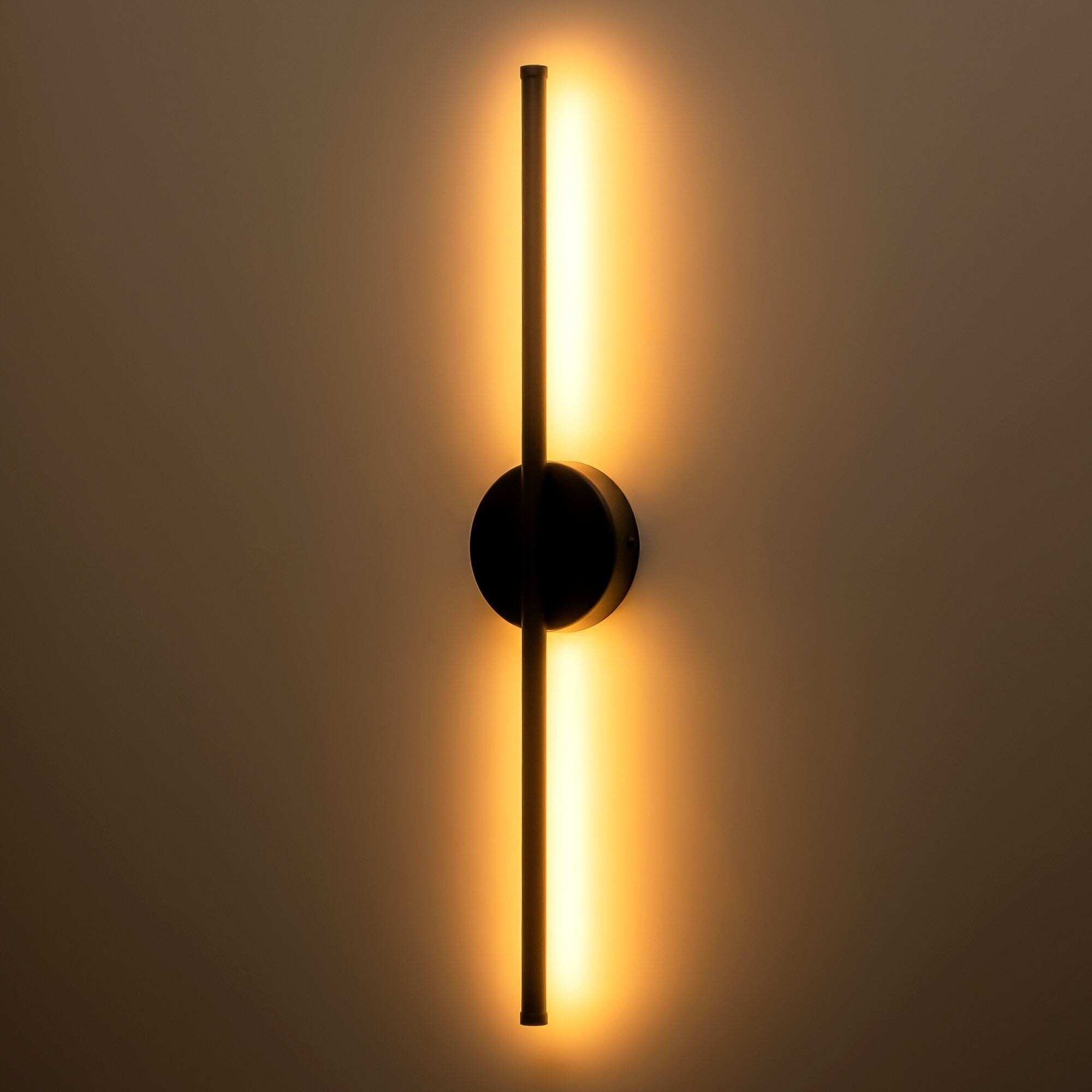 Applique murale de salle de bain à 1 lumière, linéaire et moderne, à intensité variable, à DEL intégrée, de 23,6 po