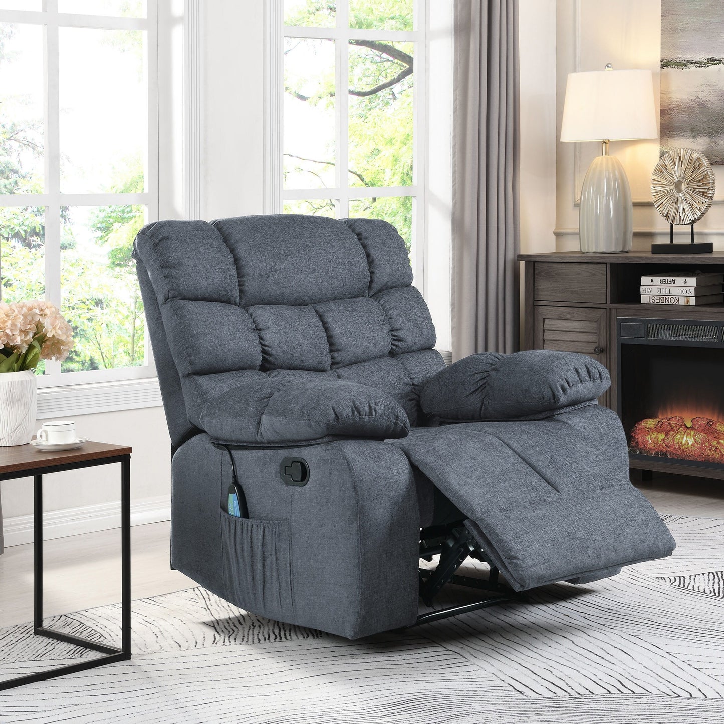 Fauteuil de massage inclinable moderne avec coussins capitonnés et inclinaison manuelle