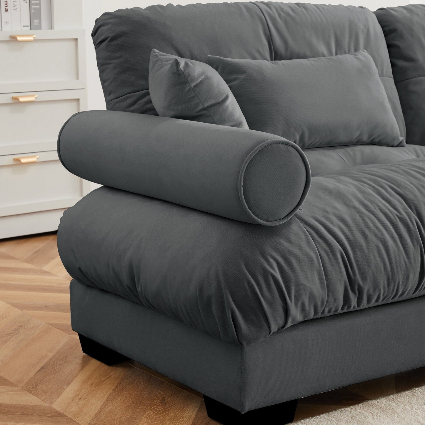 Canapé modulaire sectionnel en velours, siège profond, canapé nuage en forme de L avec pouf et accoudoirs renforcés pour le salon