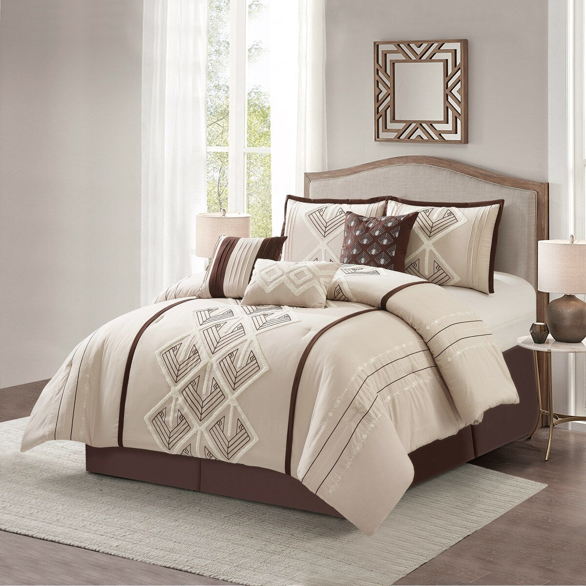 Parure de lit Nanshing Corina 7 pièces en tissu éponge brodé