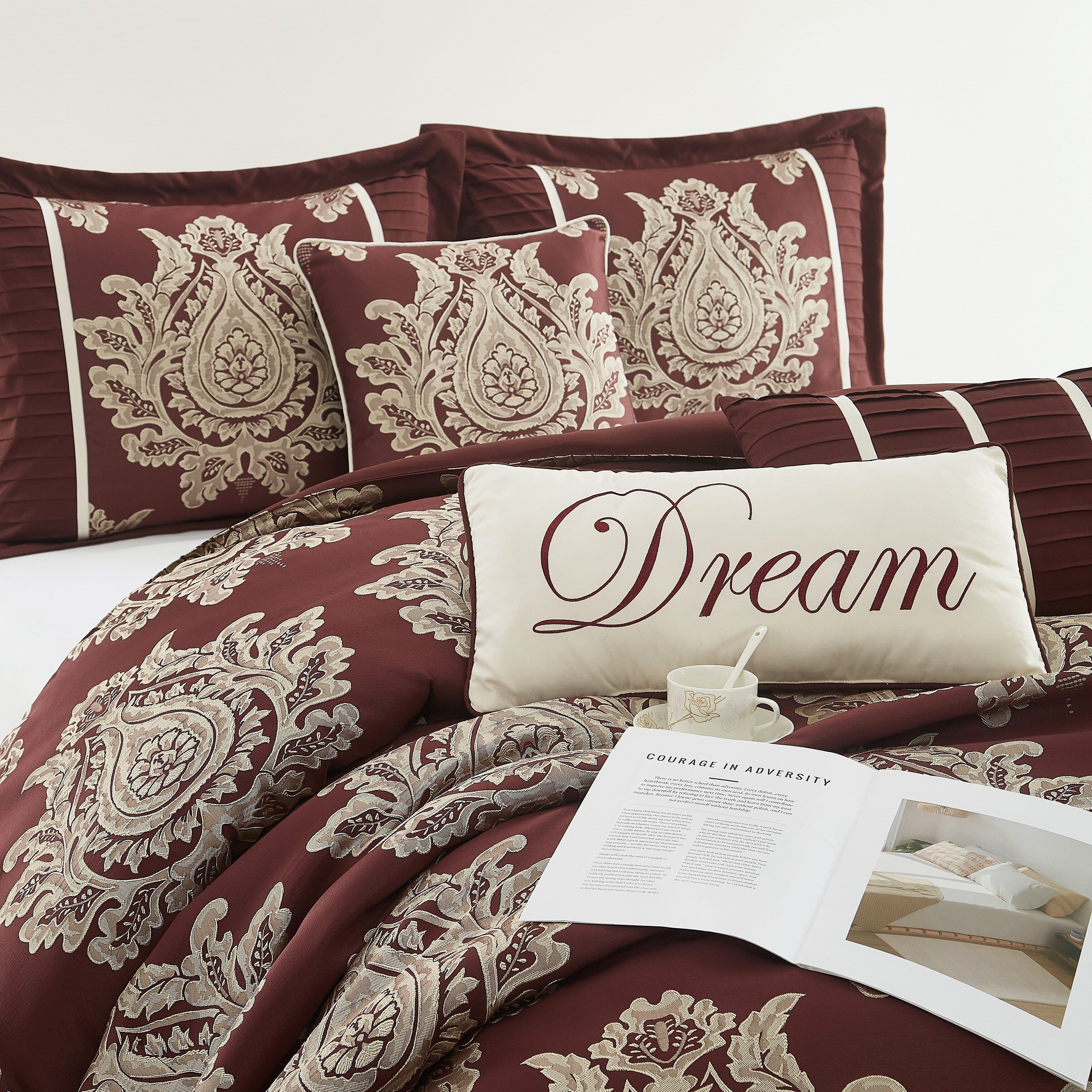 Ensemble de couette traditionnelle damassée Nanshing Tiana, 7 pièces