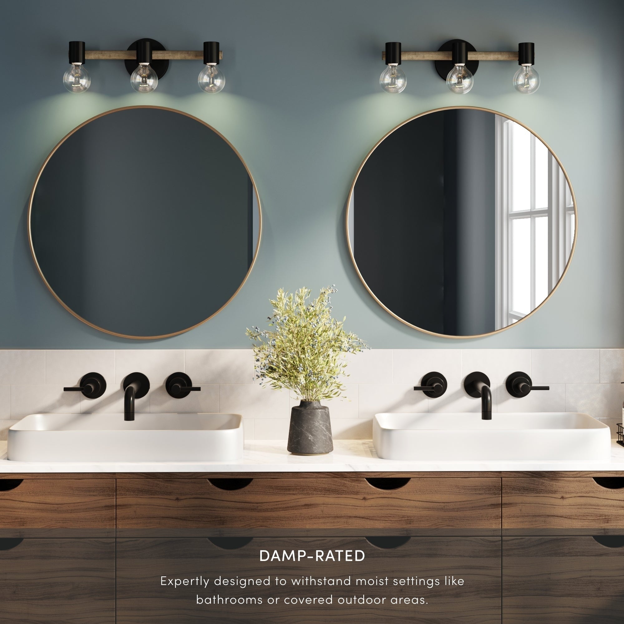 Luminaire de salle de bain 3 lumières style ferme Nathan James Henry en bois brossé et métal noir pour salle de bain et meuble-lavabo