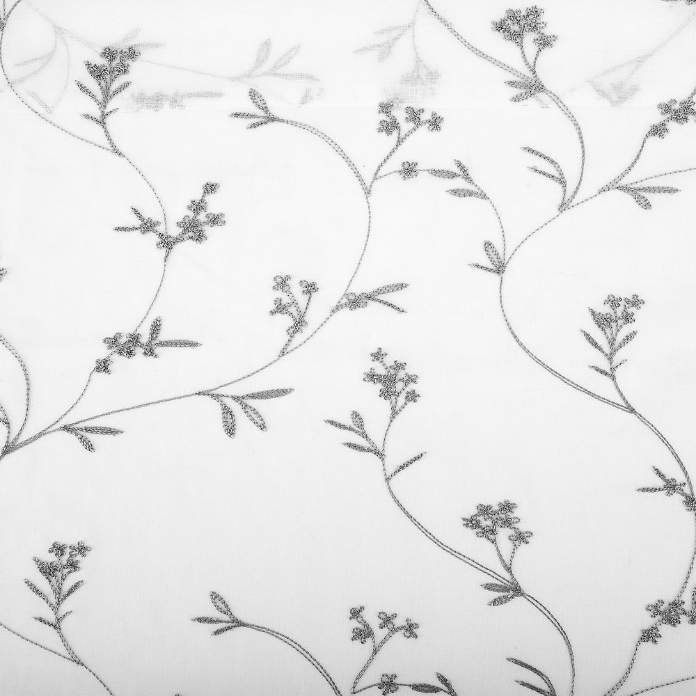N° 918 Delia Rideau transparent à passe-tringle brodé floral