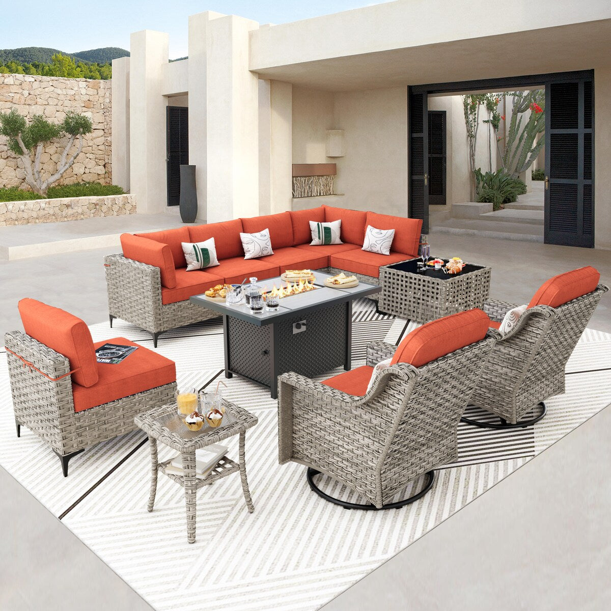 Ensemble de 11 chaises pivotantes d'extérieur en osier OVIOS avec table basse et foyer à énergie solaire