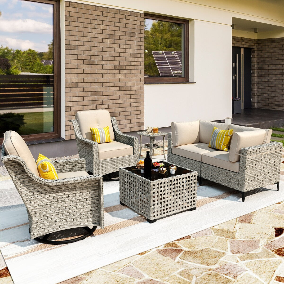 Ensemble de 6 chaises pivotantes d'extérieur en osier OVIOS avec table basse à énergie solaire
