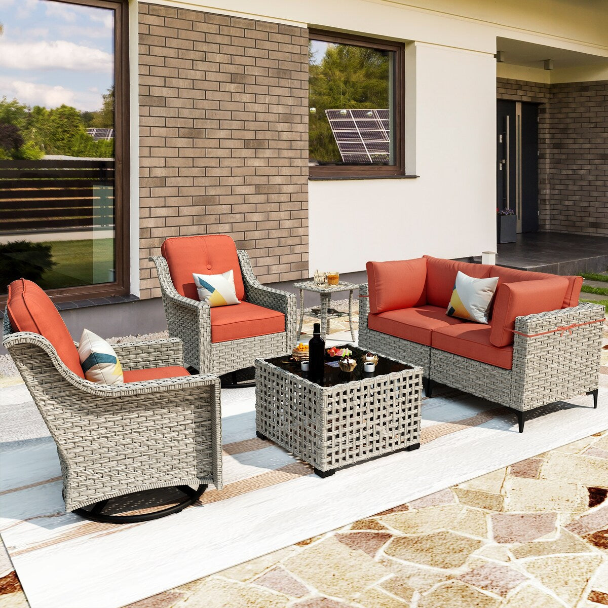 Ensemble de 6 chaises pivotantes d'extérieur en osier OVIOS avec table basse à énergie solaire