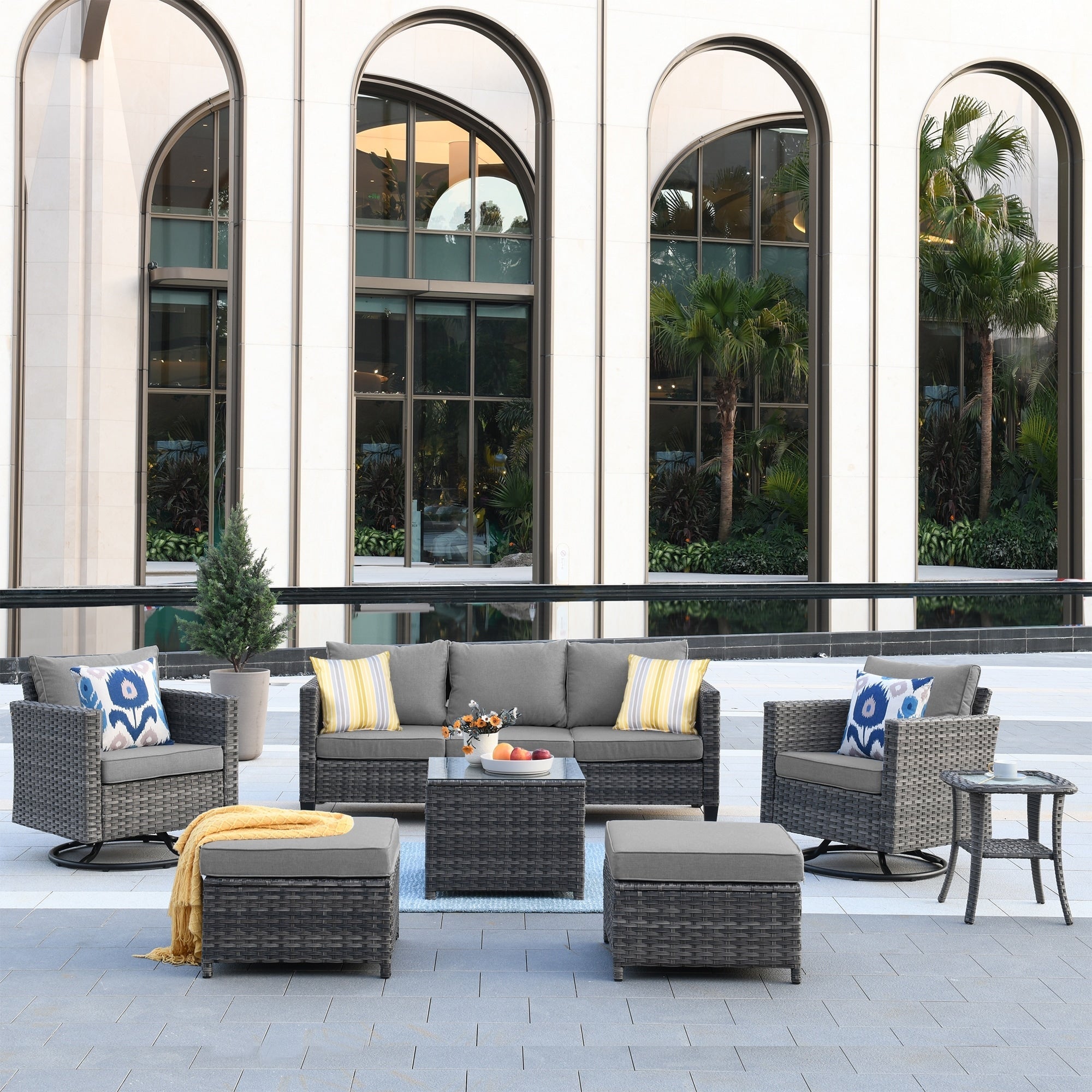 Ensemble de meubles de patio OVIOS 7 pièces en osier avec chaises pivotantes à bascule