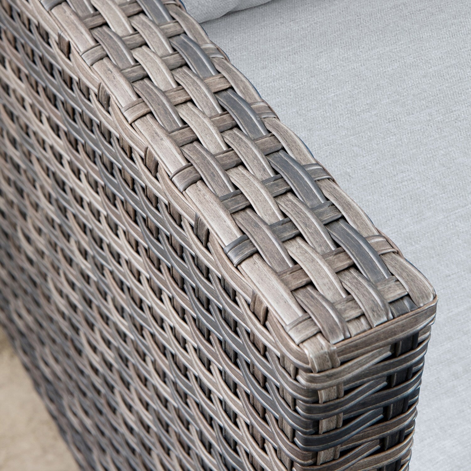Ensemble de meubles de patio OVIOS 7 pièces en osier avec chaises pivotantes à bascule