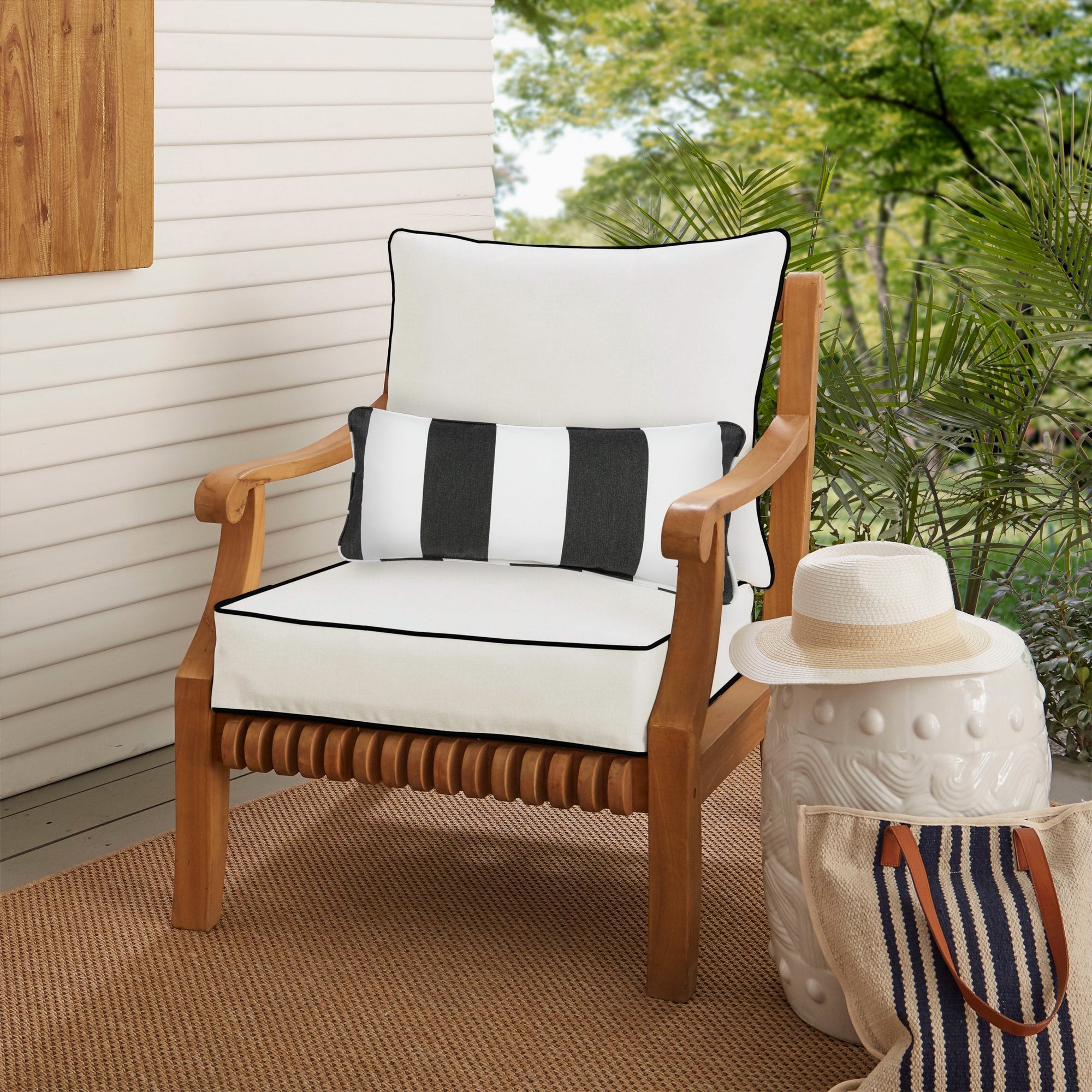 Oakley Sunbrella Solid Indoor/ Outdoor Corded Pillow and Chair Cushion Set