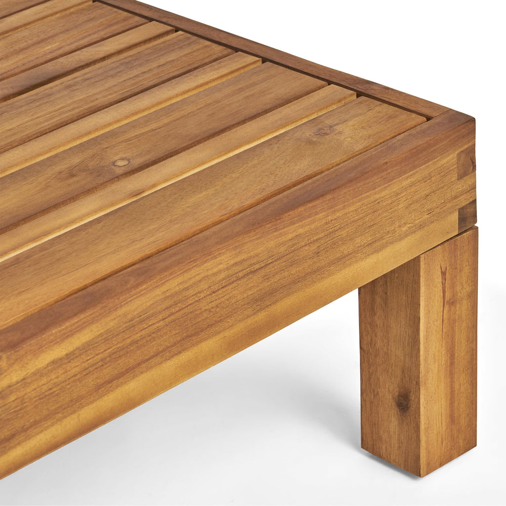 Ensemble causeuse et table basse d'extérieur en bois d'acacia Oana avec accoudoir gauche et coussin par Christopher Knight Home