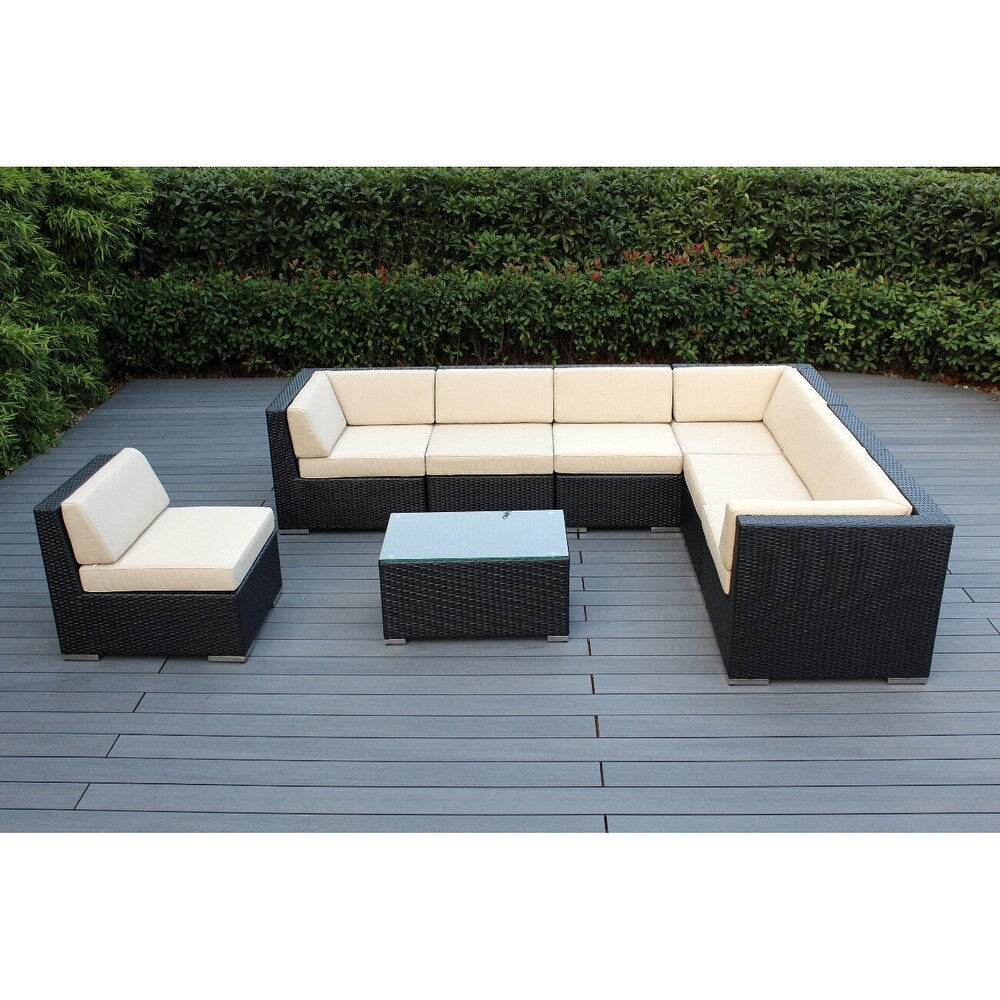 Ensemble de patio extérieur Ohana 8 pièces en osier noir avec coussins - Sans assemblage