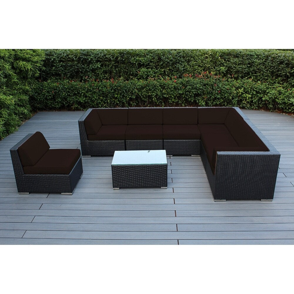 Ensemble de patio extérieur Ohana 8 pièces en osier noir avec coussins - Sans assemblage