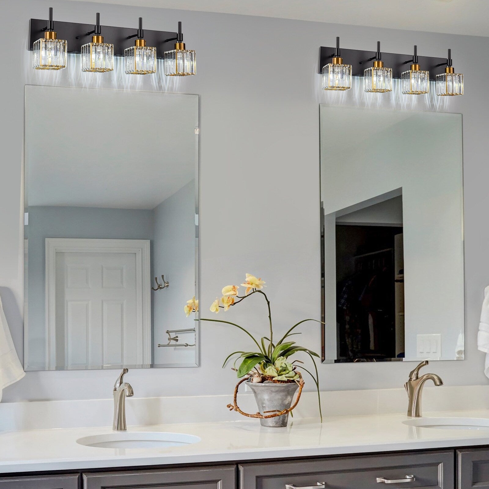 Luminaires de salle de bain Ora Modern en cristal à intensité variable sur miroir Glam Vanity Lights